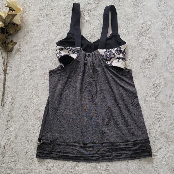 Lululemon Run Back On Track Tank Black Polar Cream Size 4 - Picture 7 of 15